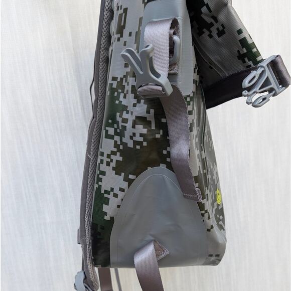 Skog A Kust Gray BackSak Waterproof Backpack - Picture 5 of 12